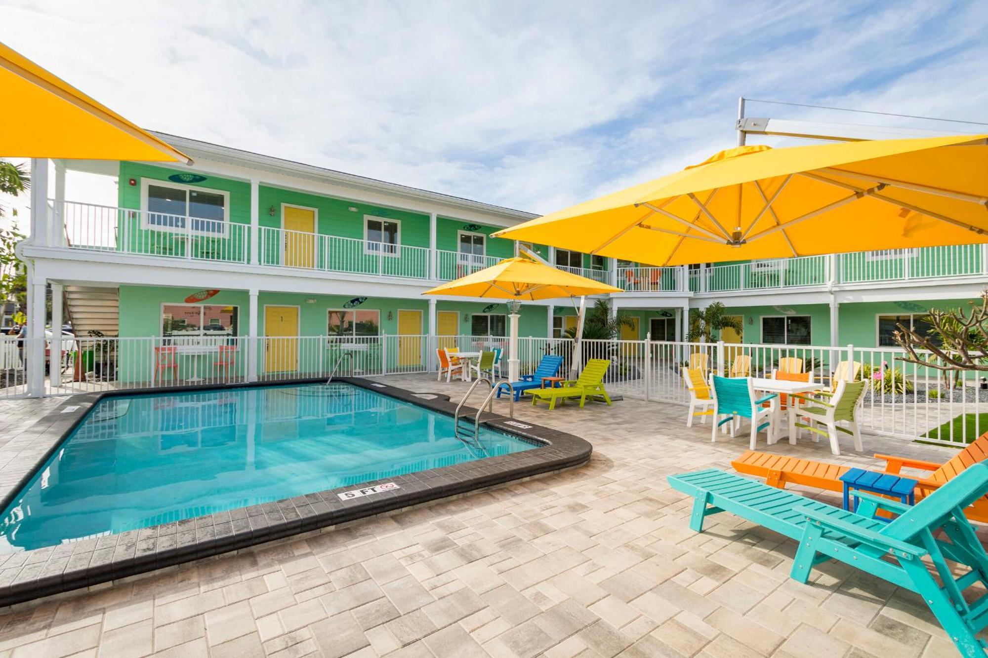 The Lofts At St Pete Beach 圣徒皮特海滩 外观 照片