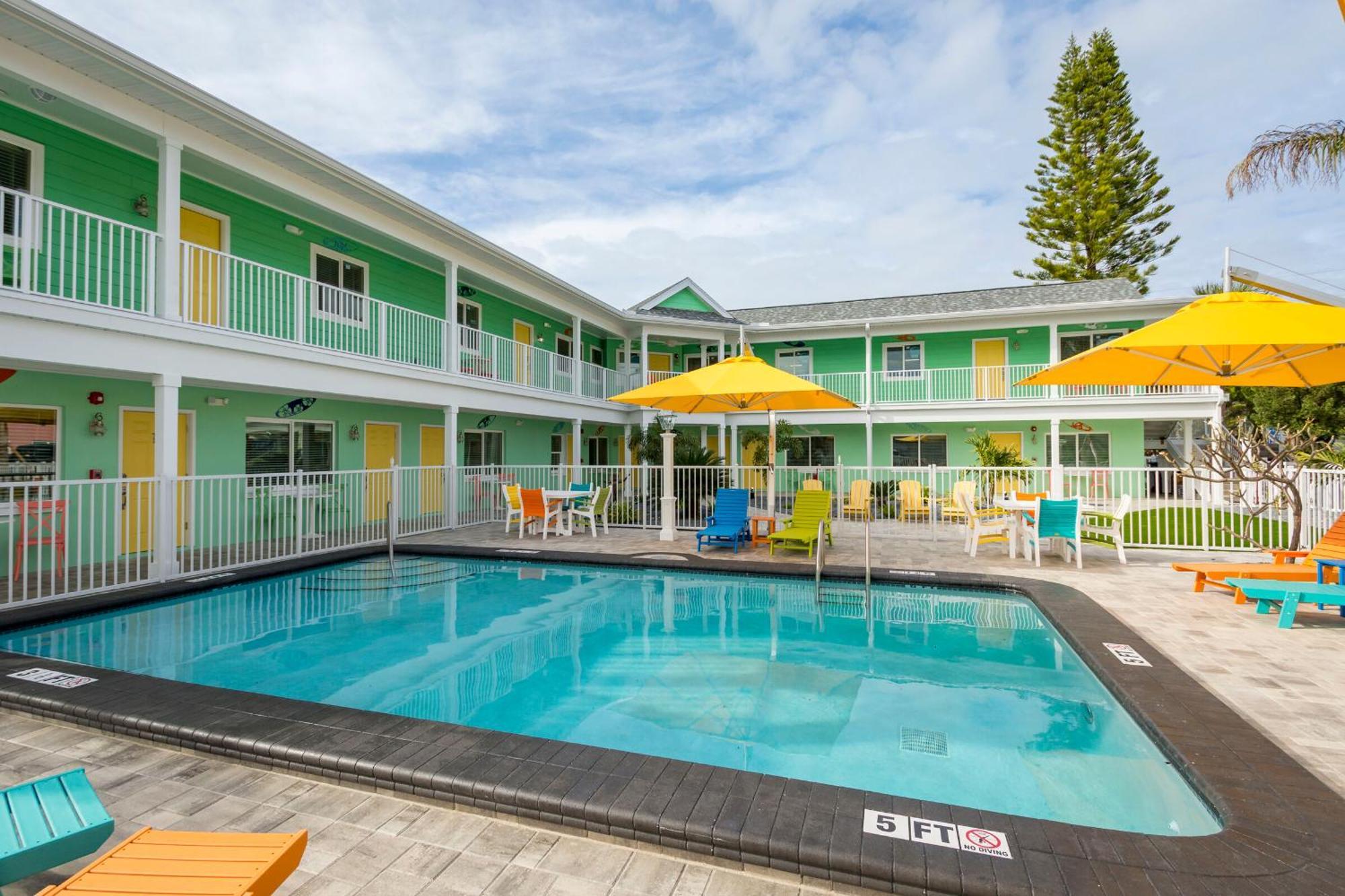 The Lofts At St Pete Beach 圣徒皮特海滩 外观 照片